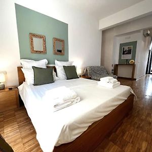 Estudio Deluxe con Cama King